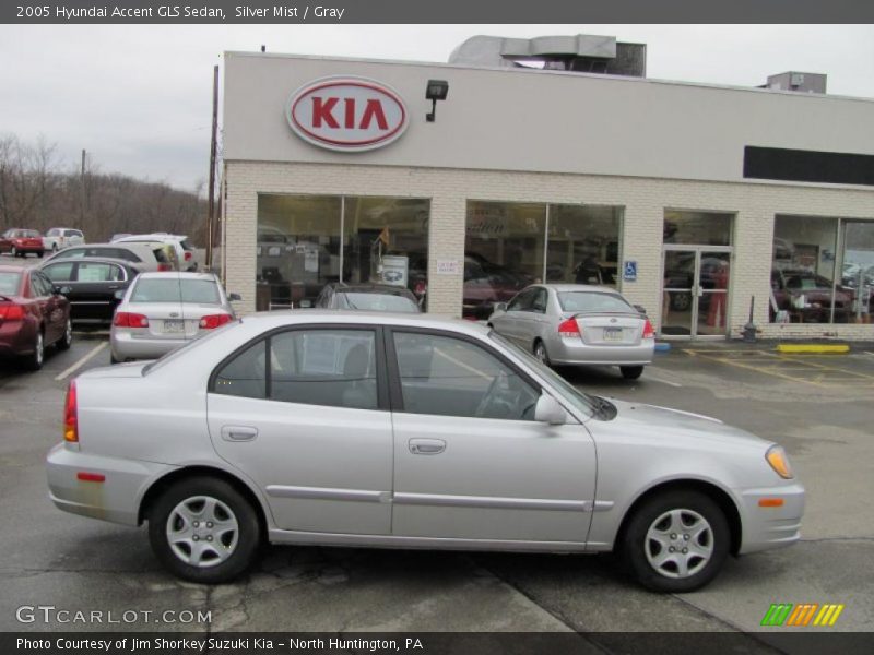 Silver Mist / Gray 2005 Hyundai Accent GLS Sedan