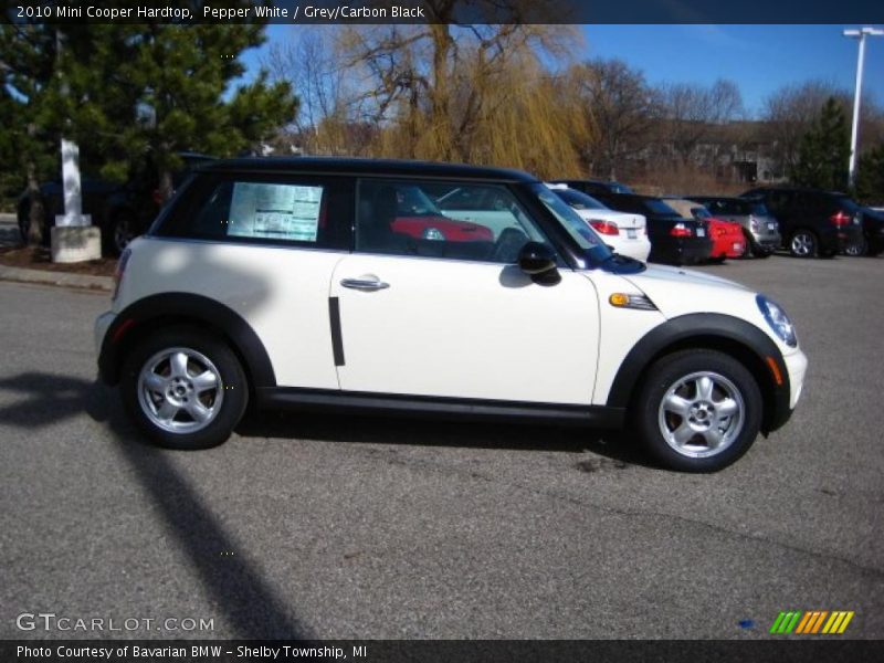 Pepper White / Grey/Carbon Black 2010 Mini Cooper Hardtop