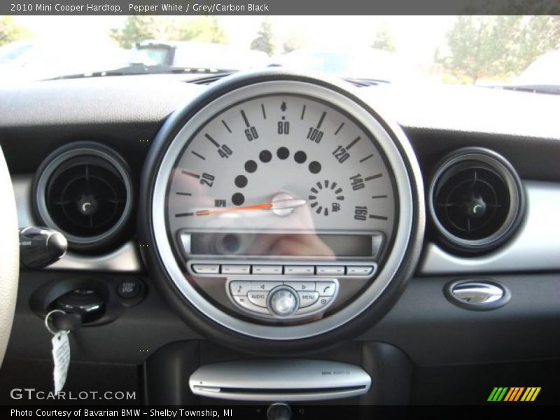 Pepper White / Grey/Carbon Black 2010 Mini Cooper Hardtop