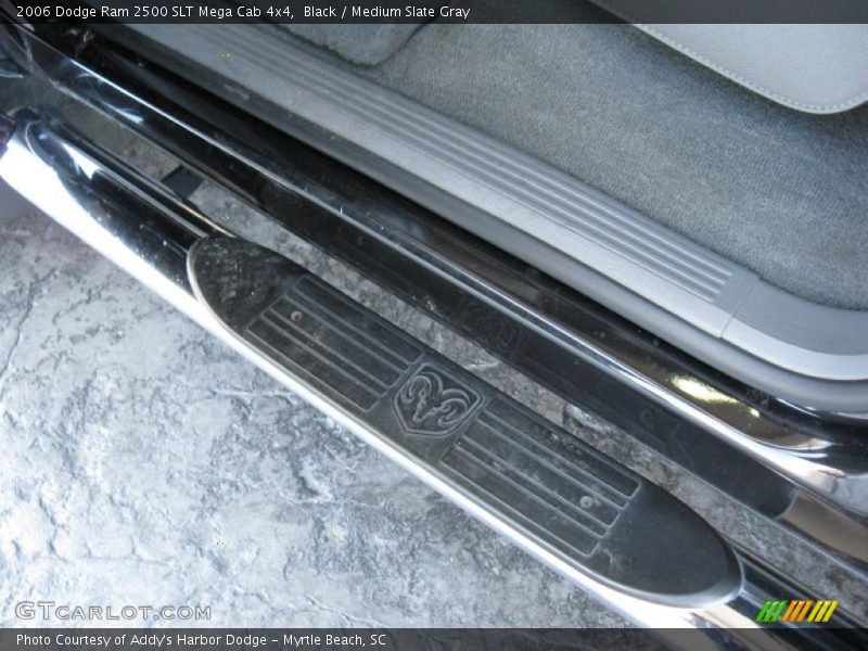 Black / Medium Slate Gray 2006 Dodge Ram 2500 SLT Mega Cab 4x4
