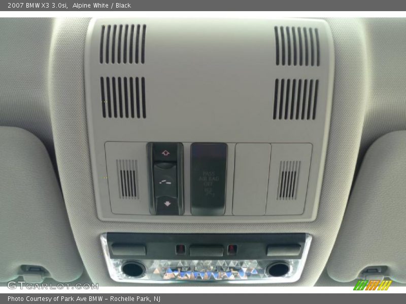 Alpine White / Black 2007 BMW X3 3.0si