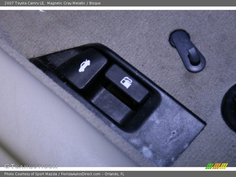Magnetic Gray Metallic / Bisque 2007 Toyota Camry LE