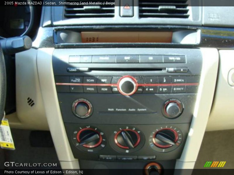 Shimmering Sand Metallic / Beige 2005 Mazda MAZDA3 i Sedan