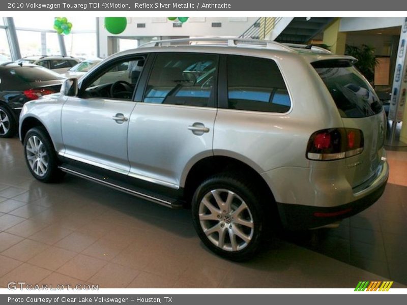 Reflex Silver Metallic / Anthracite 2010 Volkswagen Touareg TDI 4XMotion