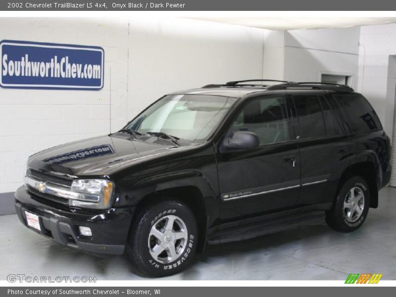 Onyx Black / Dark Pewter 2002 Chevrolet TrailBlazer LS 4x4