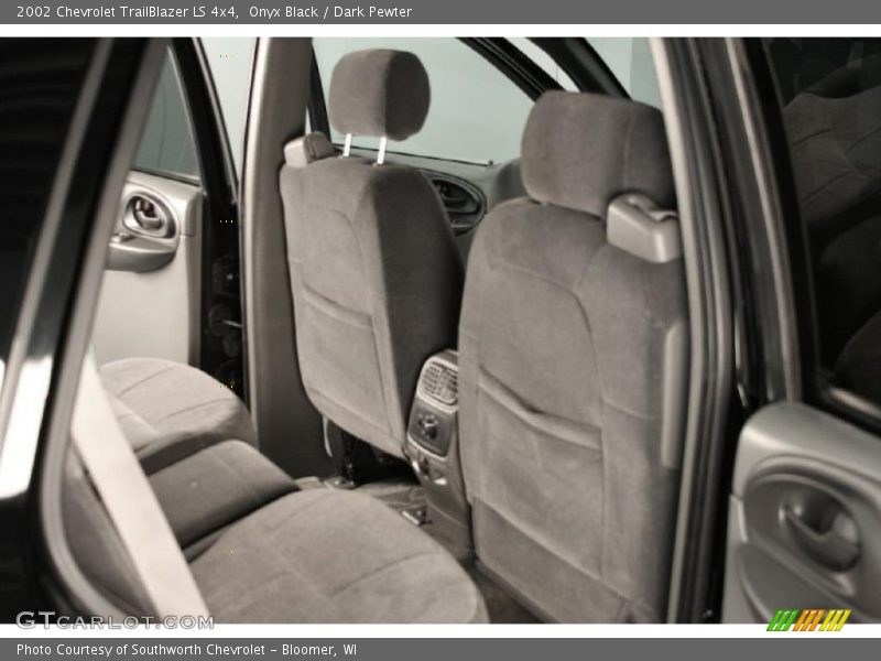 Onyx Black / Dark Pewter 2002 Chevrolet TrailBlazer LS 4x4
