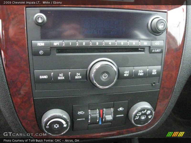 White / Ebony 2009 Chevrolet Impala LT