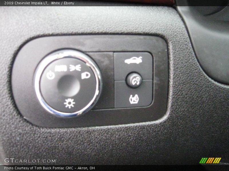 White / Ebony 2009 Chevrolet Impala LT