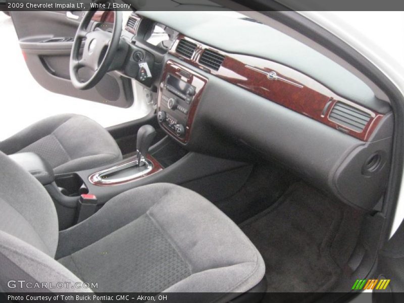 White / Ebony 2009 Chevrolet Impala LT