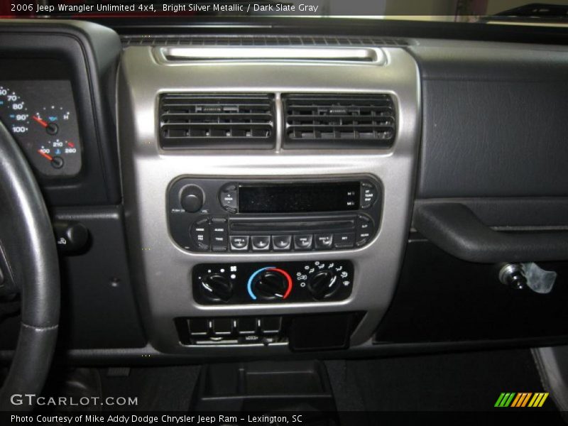 Bright Silver Metallic / Dark Slate Gray 2006 Jeep Wrangler Unlimited 4x4