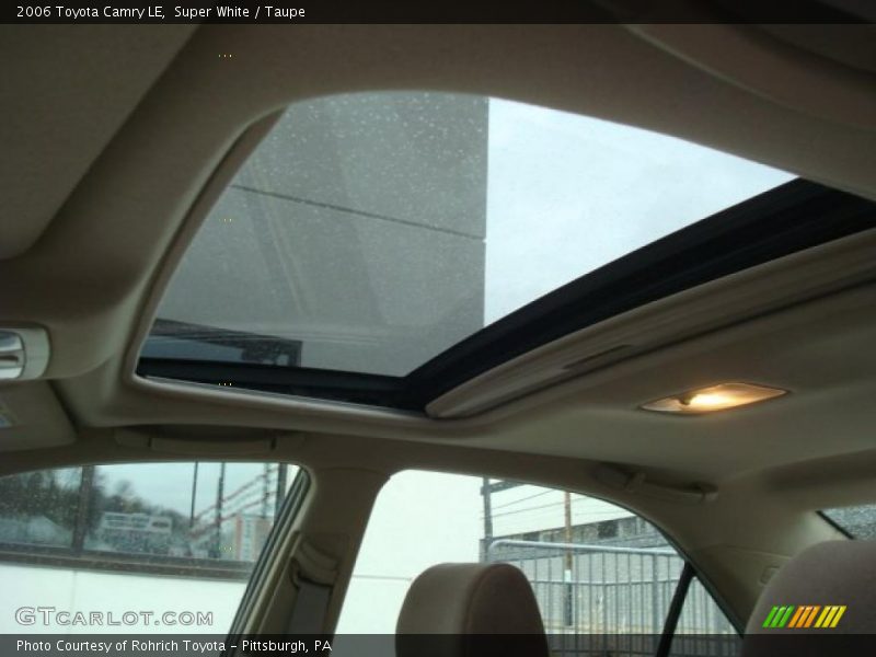 Super White / Taupe 2006 Toyota Camry LE