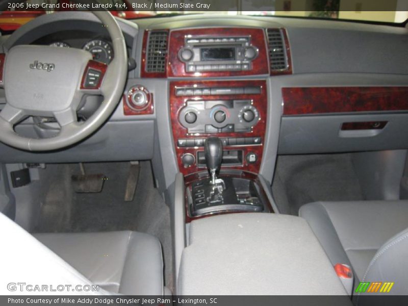 Black / Medium Slate Gray 2006 Jeep Grand Cherokee Laredo 4x4