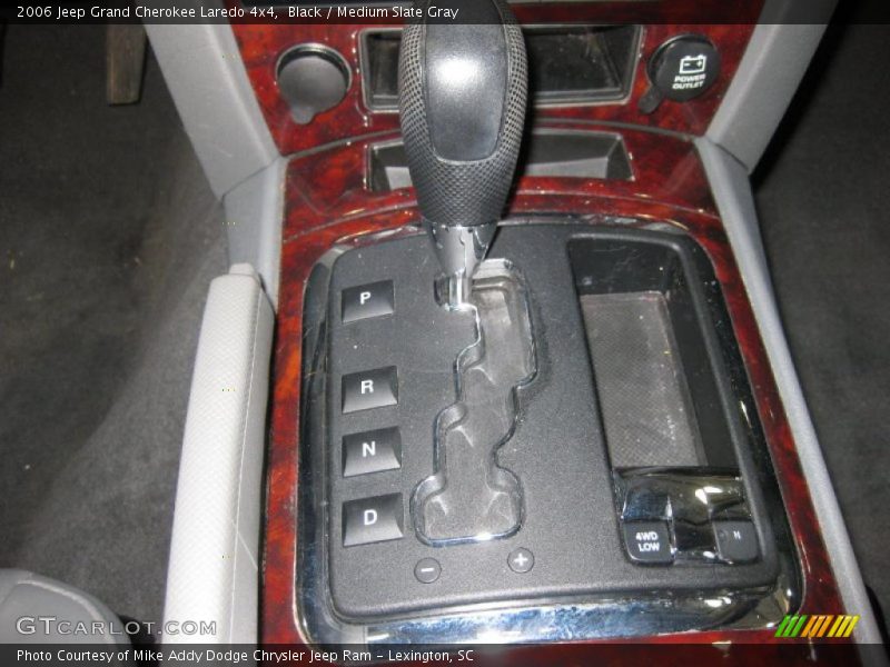 Black / Medium Slate Gray 2006 Jeep Grand Cherokee Laredo 4x4