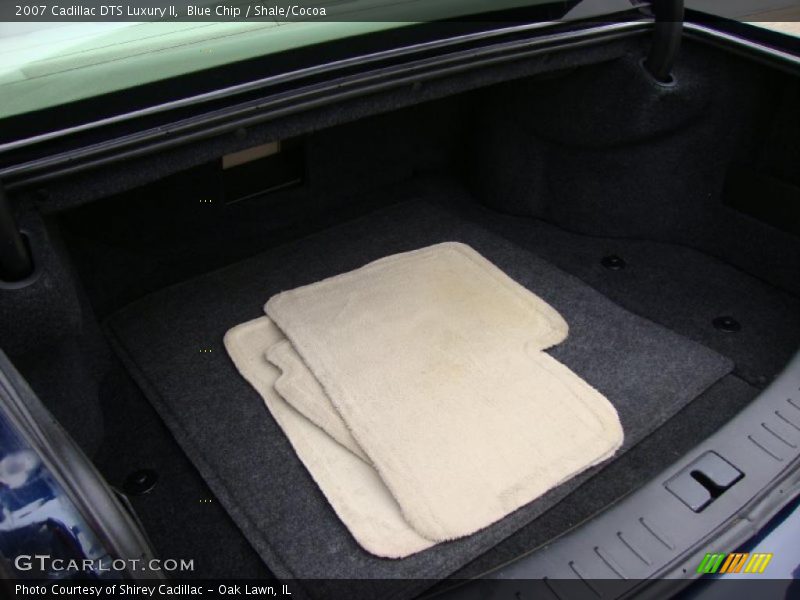Blue Chip / Shale/Cocoa 2007 Cadillac DTS Luxury II