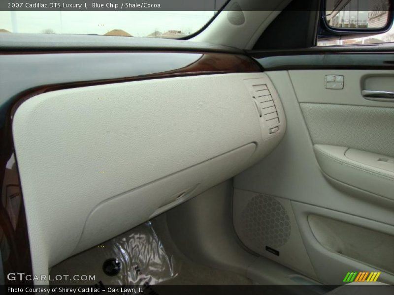 Blue Chip / Shale/Cocoa 2007 Cadillac DTS Luxury II