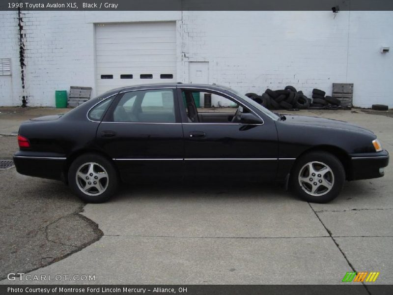 Black / Gray 1998 Toyota Avalon XLS
