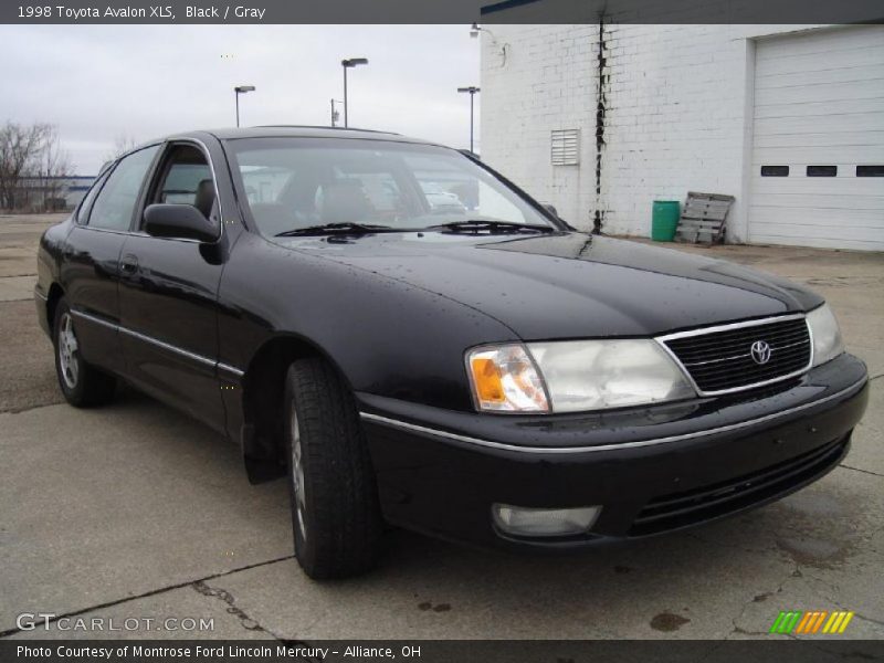 Black / Gray 1998 Toyota Avalon XLS