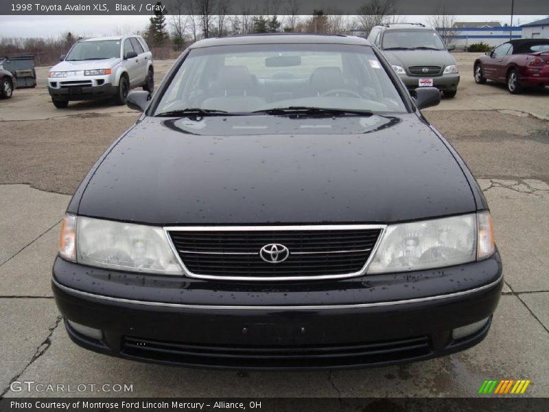 Black / Gray 1998 Toyota Avalon XLS