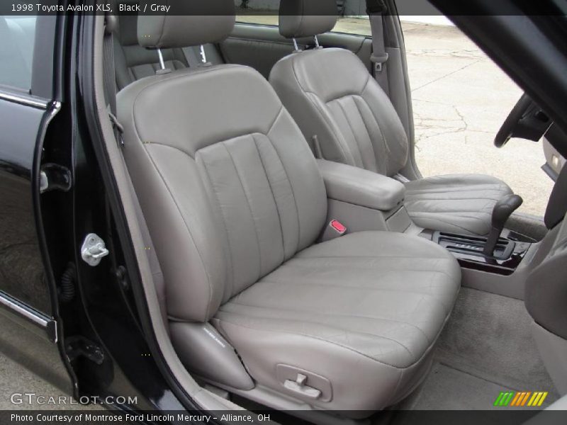 Black / Gray 1998 Toyota Avalon XLS