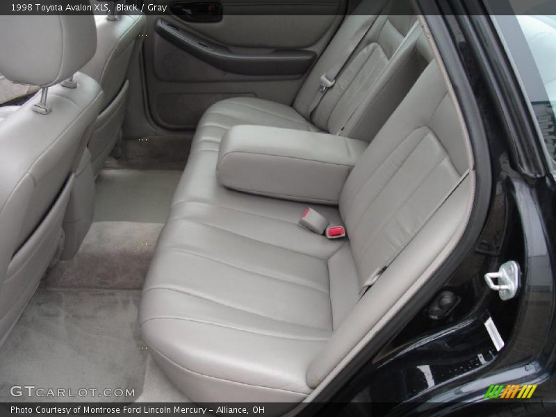 Black / Gray 1998 Toyota Avalon XLS
