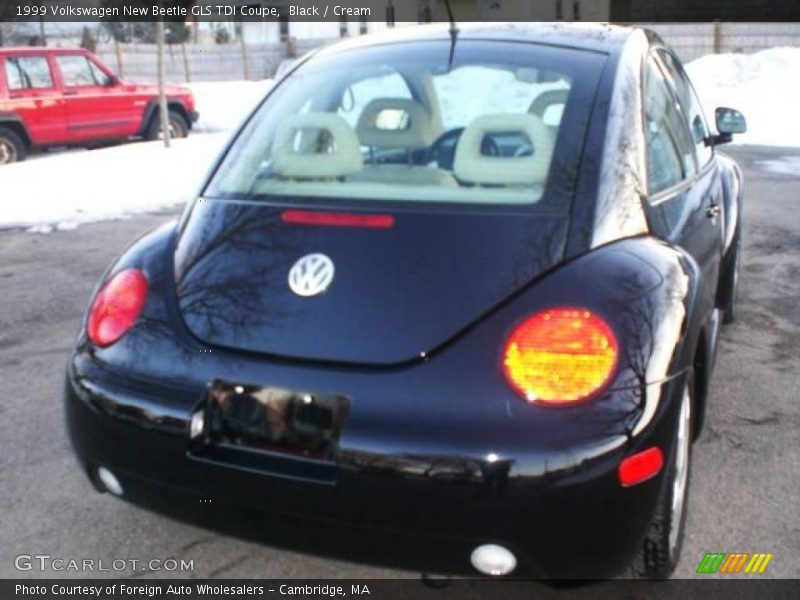 Black / Cream 1999 Volkswagen New Beetle GLS TDI Coupe