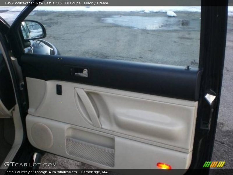 Black / Cream 1999 Volkswagen New Beetle GLS TDI Coupe