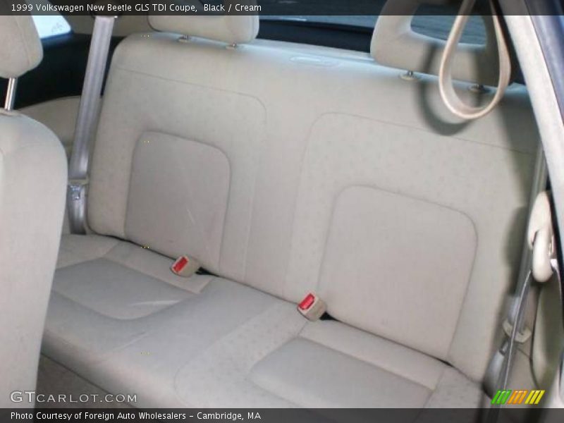 Black / Cream 1999 Volkswagen New Beetle GLS TDI Coupe