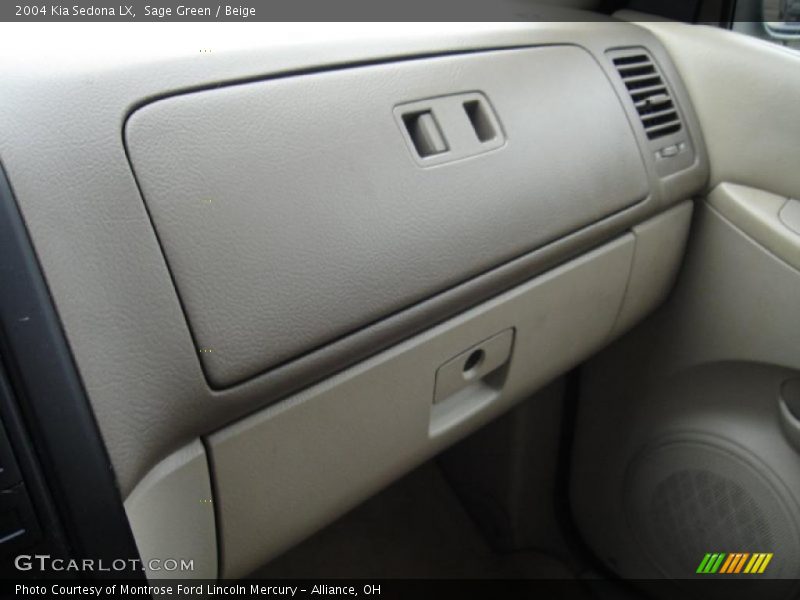 Sage Green / Beige 2004 Kia Sedona LX