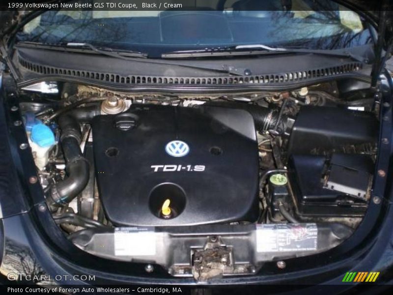 Black / Cream 1999 Volkswagen New Beetle GLS TDI Coupe