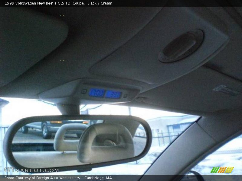 Black / Cream 1999 Volkswagen New Beetle GLS TDI Coupe