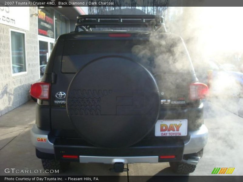 Black Diamond / Dark Charcoal 2007 Toyota FJ Cruiser 4WD