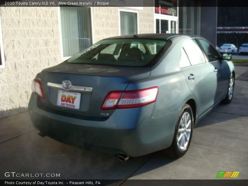 Aloe Green Metallic / Bisque 2010 Toyota Camry XLE V6