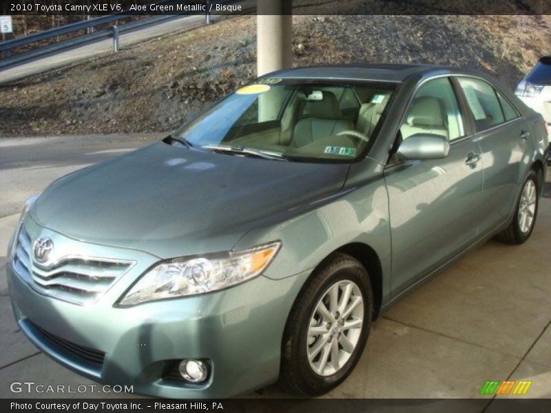 Aloe Green Metallic / Bisque 2010 Toyota Camry XLE V6