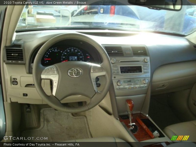 Aloe Green Metallic / Bisque 2010 Toyota Camry XLE V6