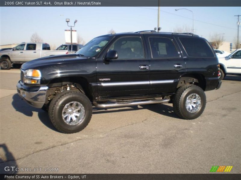 Onyx Black / Neutral/Shale 2006 GMC Yukon SLT 4x4