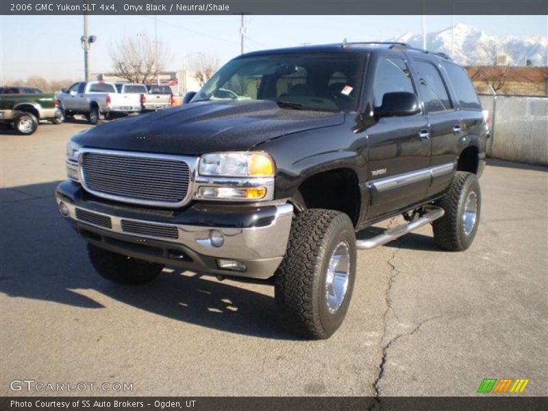 Onyx Black / Neutral/Shale 2006 GMC Yukon SLT 4x4