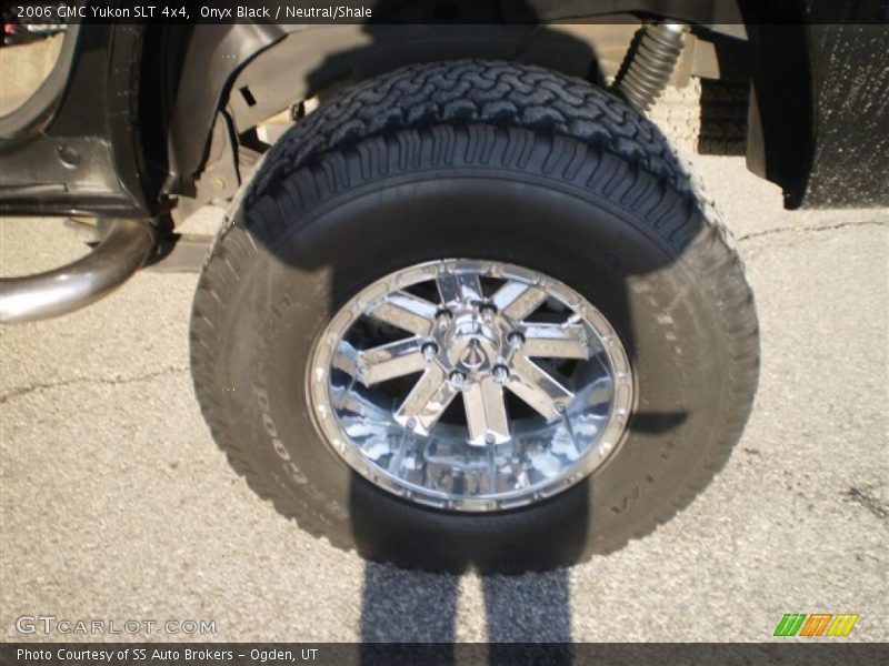 Onyx Black / Neutral/Shale 2006 GMC Yukon SLT 4x4