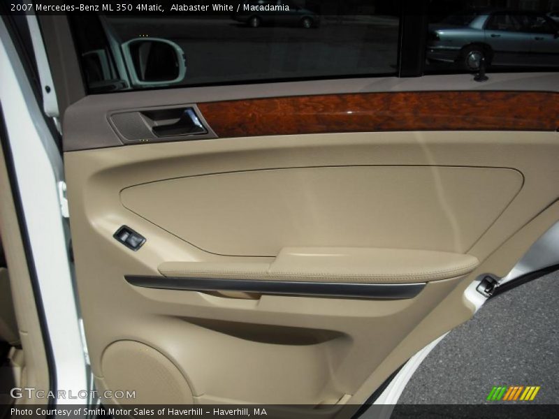 Alabaster White / Macadamia 2007 Mercedes-Benz ML 350 4Matic