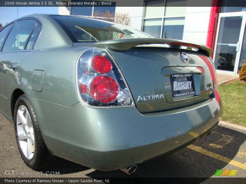 Mystic Emerald Metallic / Blond 2006 Nissan Altima 3.5 SE
