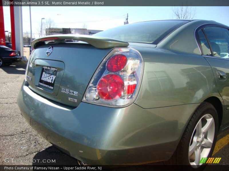 Mystic Emerald Metallic / Blond 2006 Nissan Altima 3.5 SE