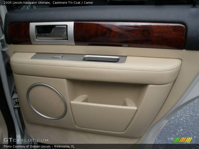 Cashmere Tri-Coat / Camel 2006 Lincoln Navigator Ultimate
