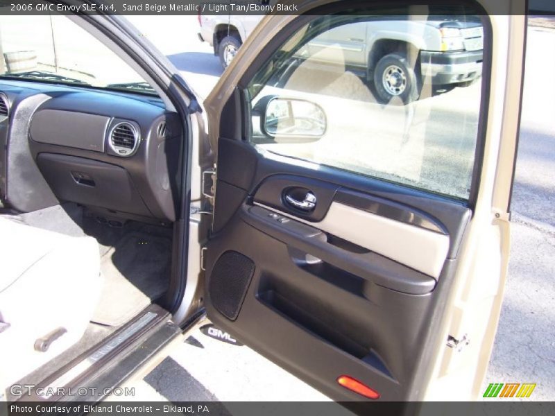 Sand Beige Metallic / Light Tan/Ebony Black 2006 GMC Envoy SLE 4x4
