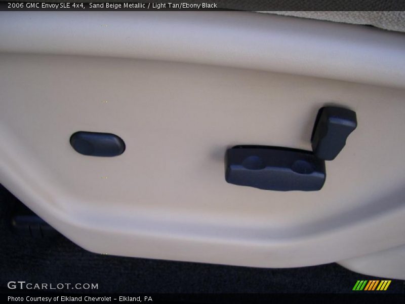 Sand Beige Metallic / Light Tan/Ebony Black 2006 GMC Envoy SLE 4x4