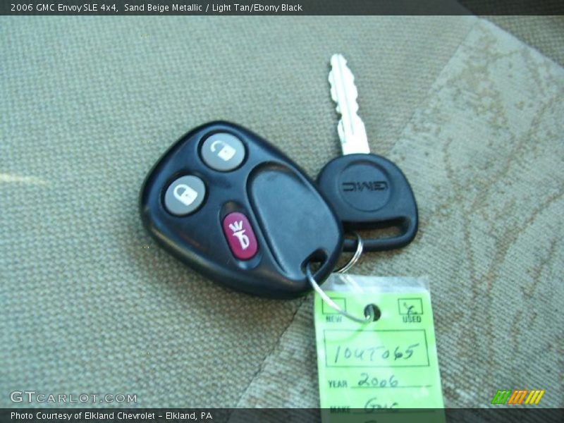 Sand Beige Metallic / Light Tan/Ebony Black 2006 GMC Envoy SLE 4x4