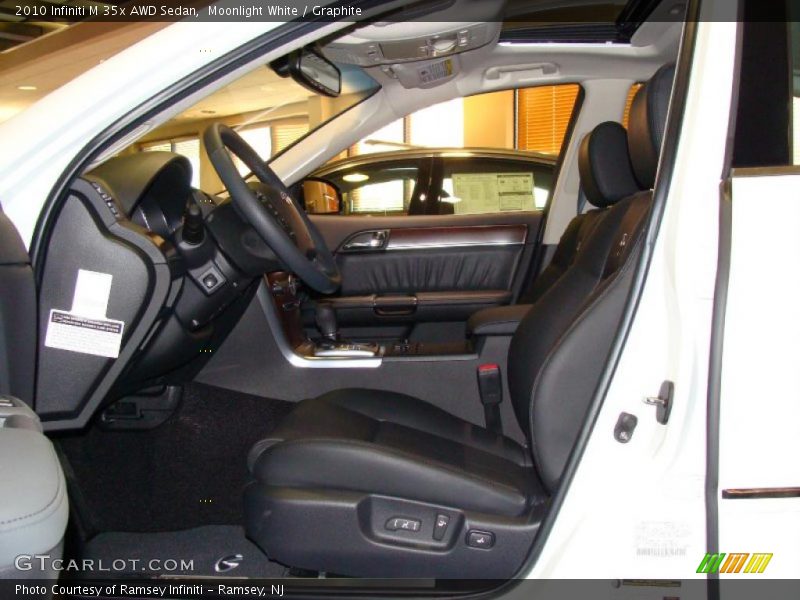 Moonlight White / Graphite 2010 Infiniti M 35x AWD Sedan