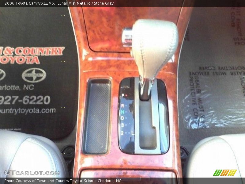 Lunar Mist Metallic / Stone Gray 2006 Toyota Camry XLE V6