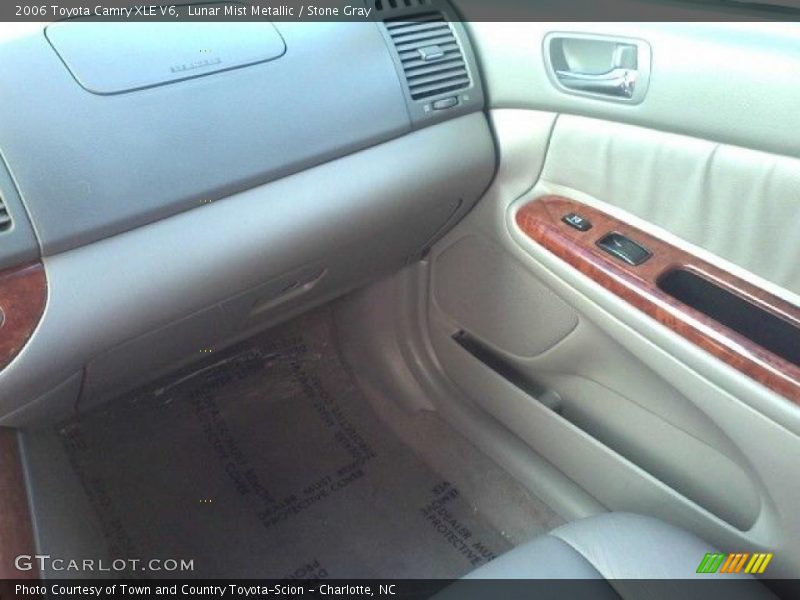 Lunar Mist Metallic / Stone Gray 2006 Toyota Camry XLE V6