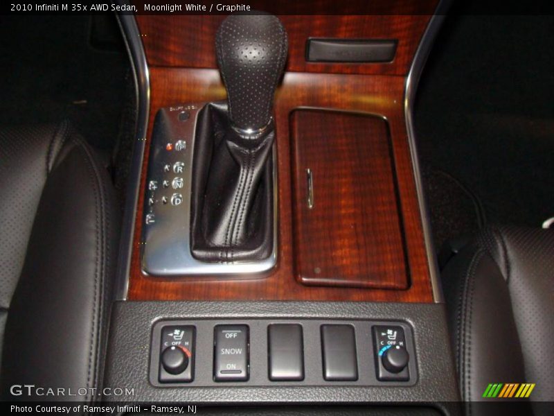 Moonlight White / Graphite 2010 Infiniti M 35x AWD Sedan