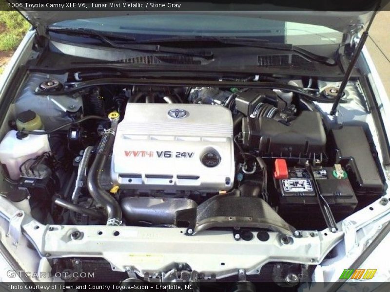 Lunar Mist Metallic / Stone Gray 2006 Toyota Camry XLE V6