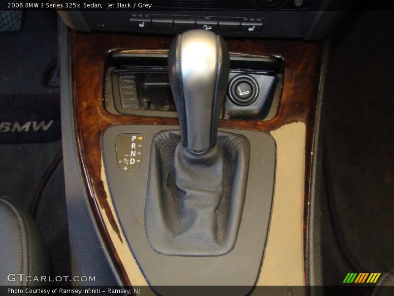 Jet Black / Grey 2006 BMW 3 Series 325xi Sedan